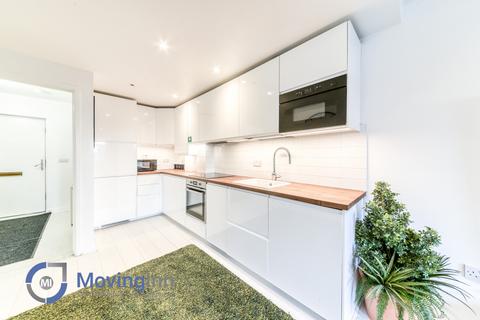 4 bedroom terraced house for sale, Calypso Crescent, Peckham, SE15