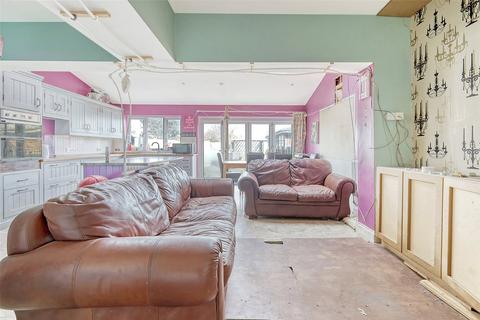 undefined, Shaftesbury Avenue, Thorpe Bay, Essex, SS1