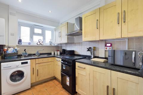 91 Restons Crescent, London, SE9 2JD