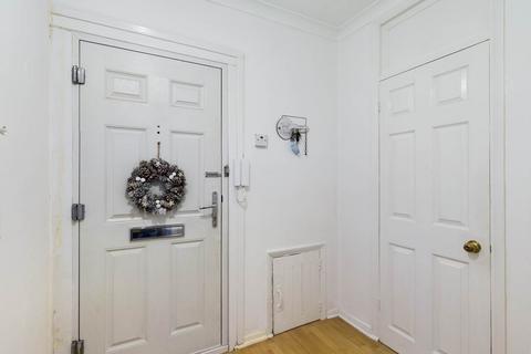 91 Restons Crescent, London, SE9 2JD