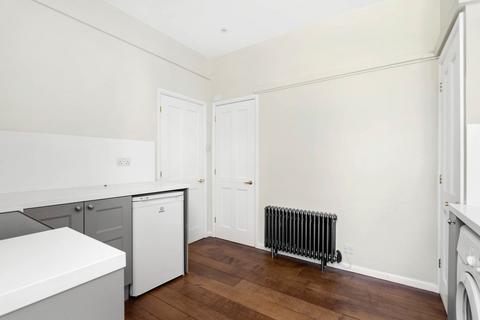 Flat 2a, Bevere House Bevere Green, Bevere, Worcester, WR3 7RG