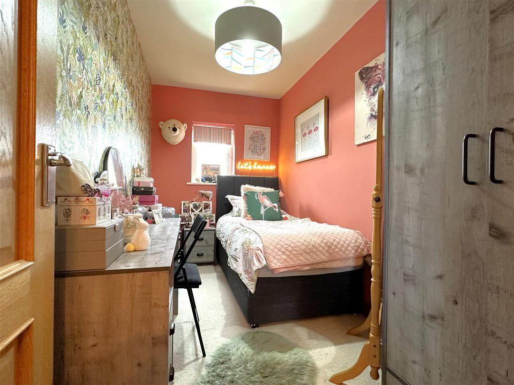 Bedroom Five 894