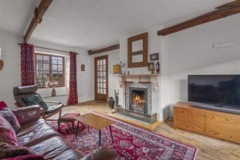 Longwood Court Fore Street, Buckfastleigh, TQ11 0BS