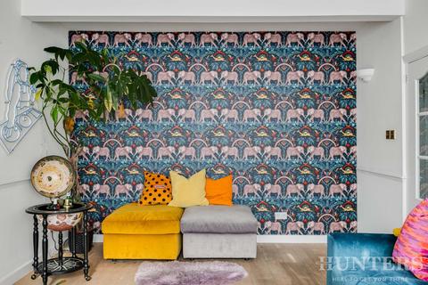 undefined, Brantwood Road, London, N17