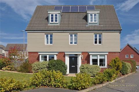 7 Albatross Road, Exeter, EX2 7SB