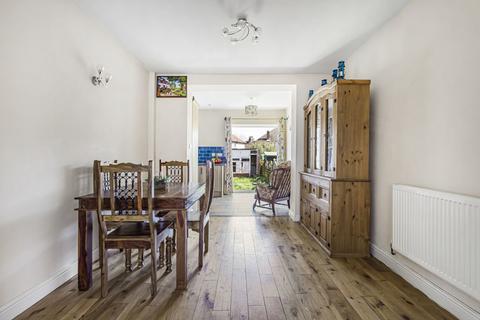 77 Wills Crescent, Whitton, Hounslow, TW3 2JE