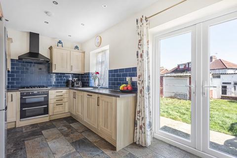 77 Wills Crescent, Whitton, Hounslow, TW3 2JE
