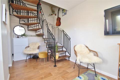 4 Cheviot Way, Verwood, BH31 6UG