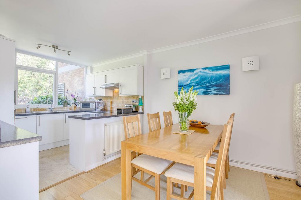 7 Eastern Drive, SL8 5 HQ (LOW RES)-7
