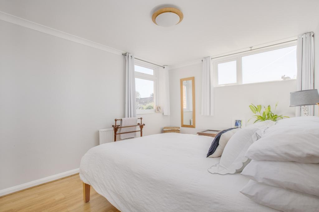 7 Eastern Drive, SL8 5 HQ (LOW RES)-1