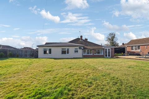 4 bedroom semi-detached bungalow for sale, Kesters Road, Chesham, Buckinghamshire, HP5 1RP