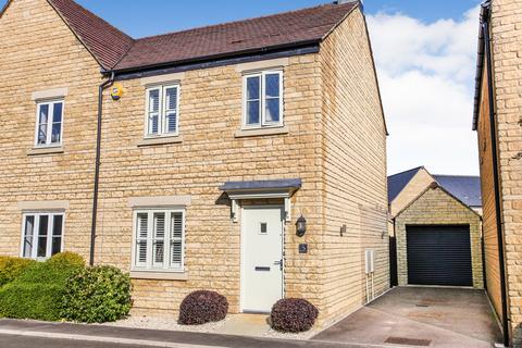 5 Halifax Way, Moreton-in-marsh, GL56 0GN