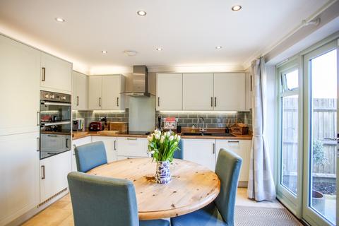 5 Halifax Way, Moreton-in-marsh, GL56 0GN