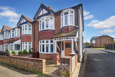 28 Second Avenue, Gillingham, ME7 2HT