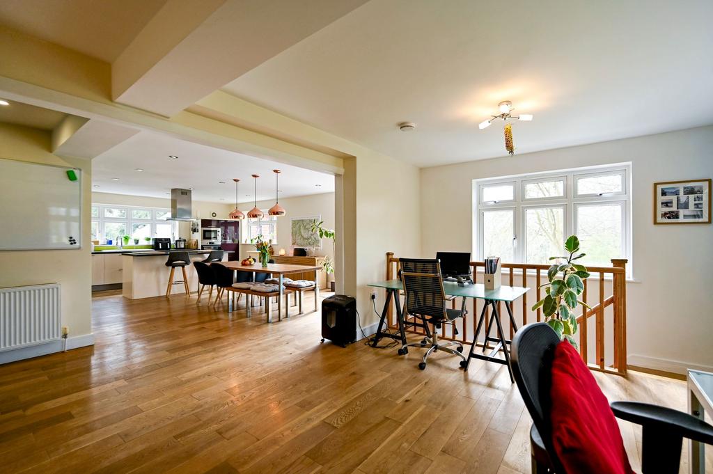 Kitchen / Breakfast / Dining