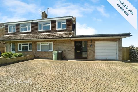 4 bedroom semi-detached house to rent, Newchurch Road Maidstone ME15