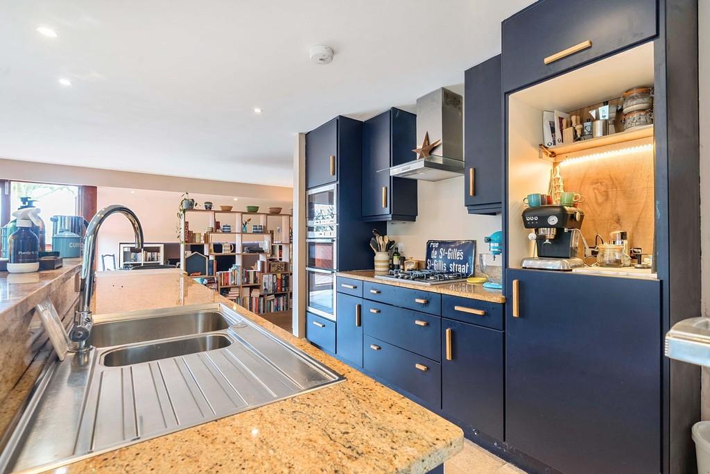 Open plan Kitchen/Living/Dining Area