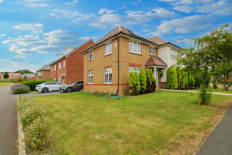 15 Finches Chase, Basildon, SS15 5YL