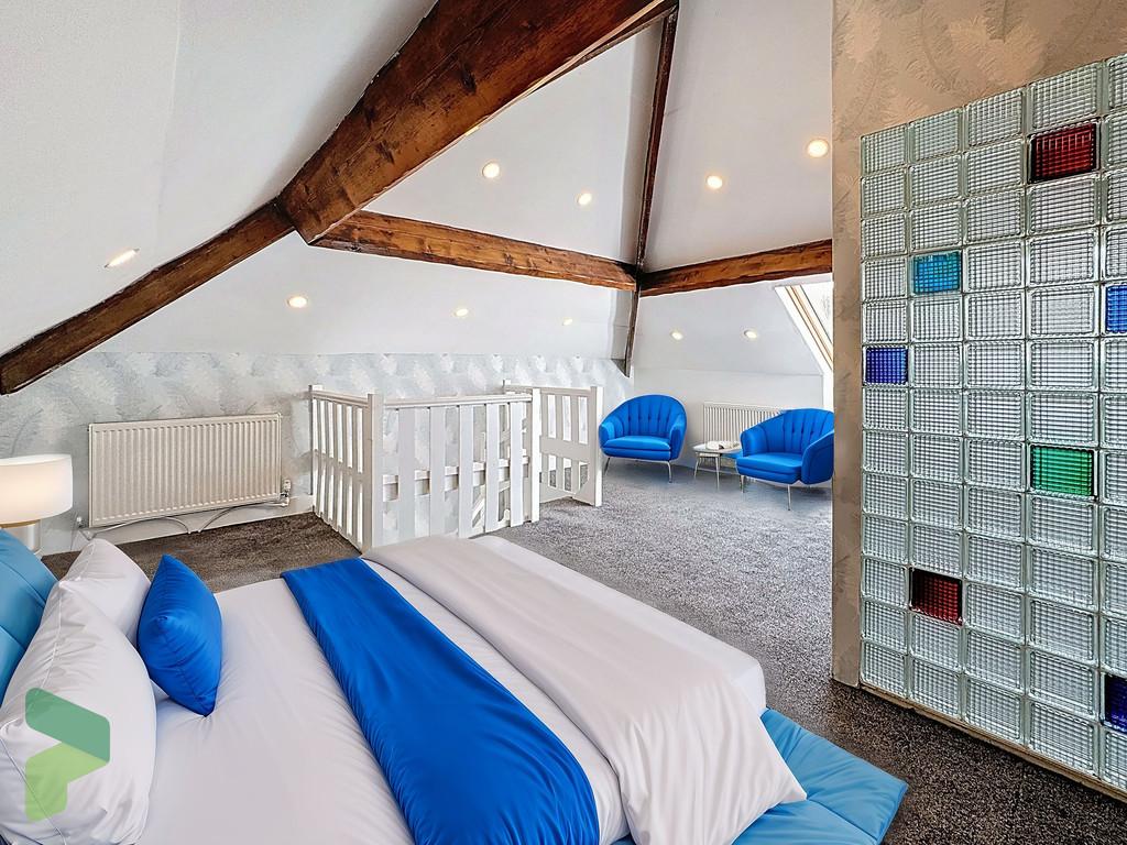 Virtually staged attic room