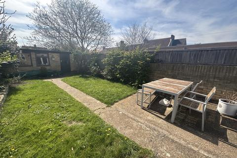 3 bedroom semi-detached house for sale, Crow Hill Road, Margate