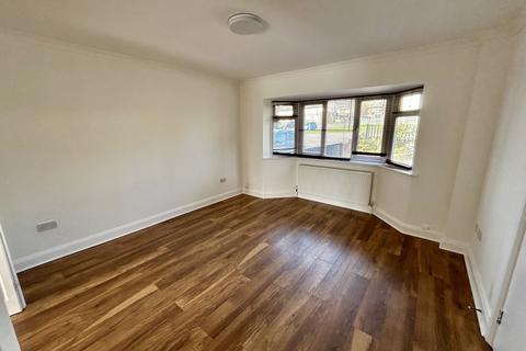 168 Upshire Road, Waltham Abbey, EN9 3PS