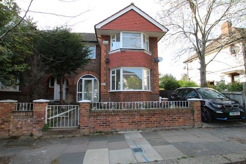 4 bedroom semi-detached house to rent, Perryn Road, London