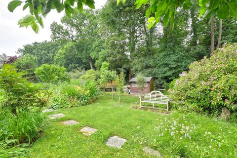 21 Haffenden Road, Tenterden, TN30 6QE