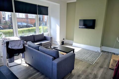 5 bedroom terraced house for sale, Roman View, Leeds