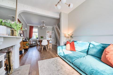 85 Brunswick Crescent, London, N11 1EE