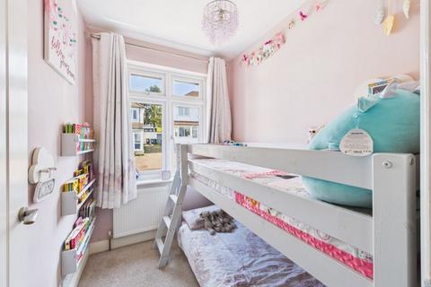 90 Campbell Road, Caterham, CR3 5JN