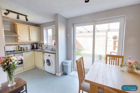 6 Taylors View, Trowbridge, BA14 8TG