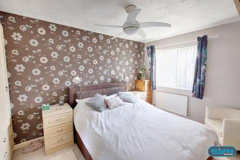 6 Taylors View, Trowbridge, BA14 8TG