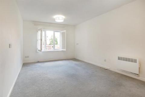 1 bedroom retirement property for sale, Stockbridge Road, Chichester