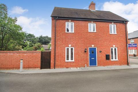 Woodpecker Close, Bedford MK44