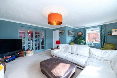 6 Curlew Walk, Deeping St James, Peterborough, PE6 8RY
