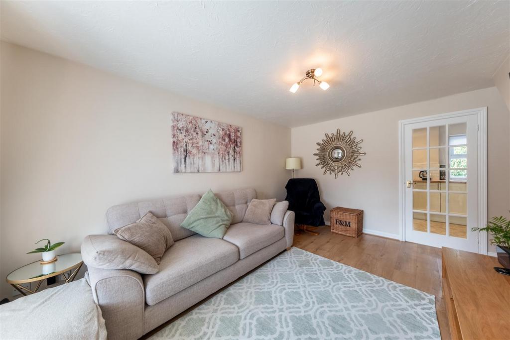 4 Hazelmere Close-014.jpg