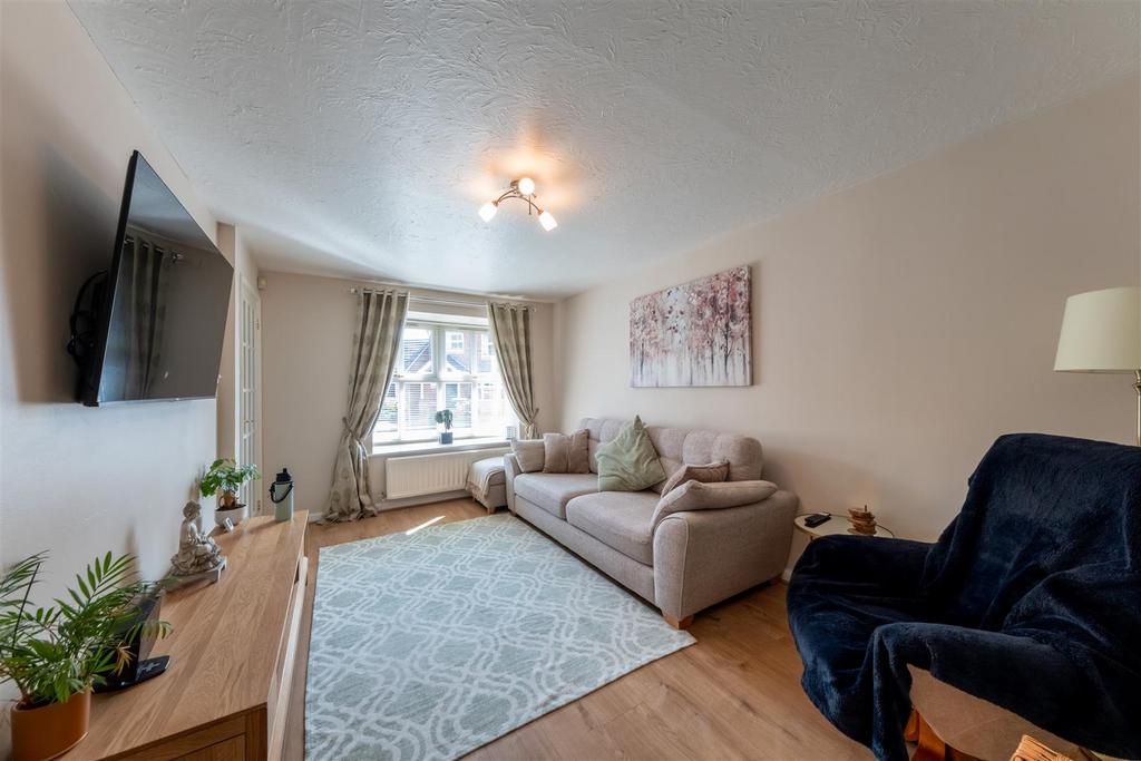 4 Hazelmere Close-012.jpg