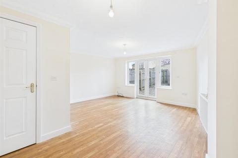 34 Arnold Pitcher Close, North Walsham, NR28 0FG