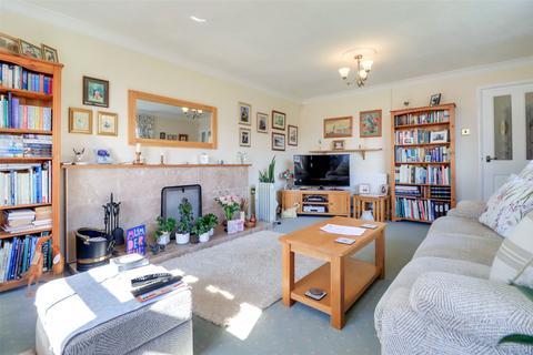 9 Dartmoor View, Chulmleigh, EX18 7BN