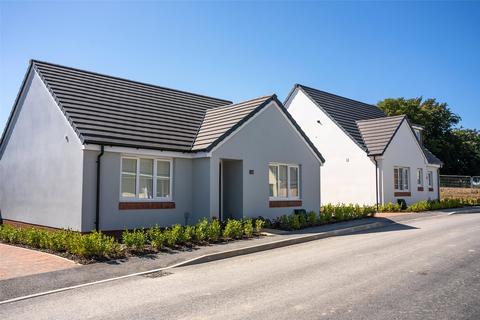2 bedroom bungalow for sale, Roe Close, South Molton, Devon, EX36