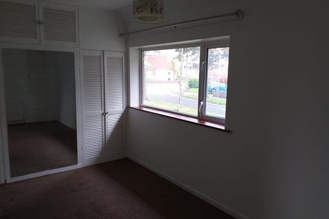 2 bedroom flat to rent, Greenfield Road, Great Barr B43
