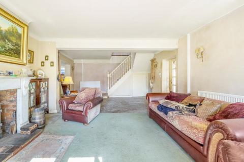 undefined, The Green, Lincoln LN5