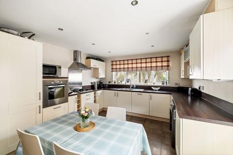10 Alexandra Corniche, Hythe, CT21 5RN
