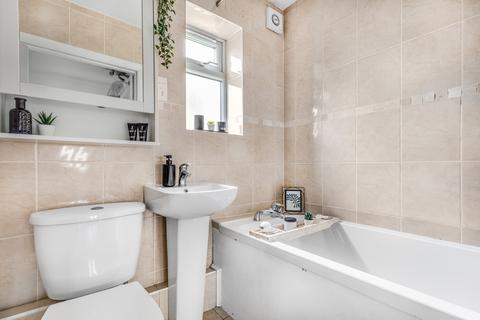 331a Hook Road, Epsom, KT19 8QU