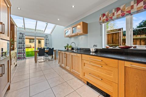 2 Acorn Close, Islip, Kettering, NN14 3HU