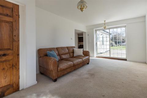 26 Bluemans, North Weald, Epping, CM16 6EU