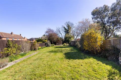 26 Bluemans, North Weald, Epping, CM16 6EU