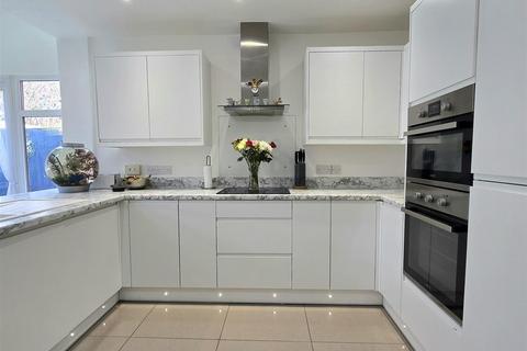 9 Halifax Close, Hilton, Derby, DE65 5HH