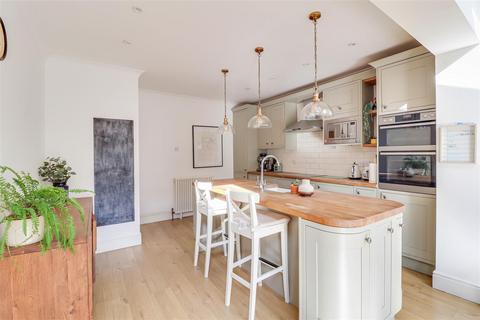 undefined, Woodfield Park Drive, Leigh-On-Sea SS9