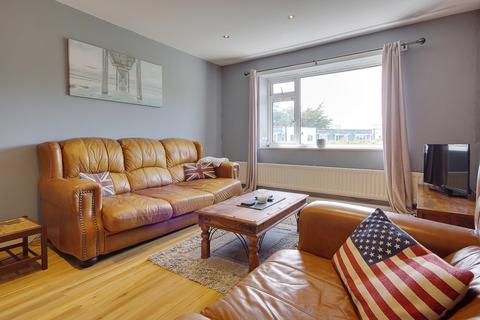 2 bedroom apartment for sale, Brownsea Road, Sandbanks, Poole, Dorset, BH13
